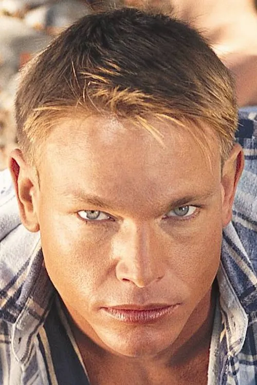 Johnny Rider interpretando a