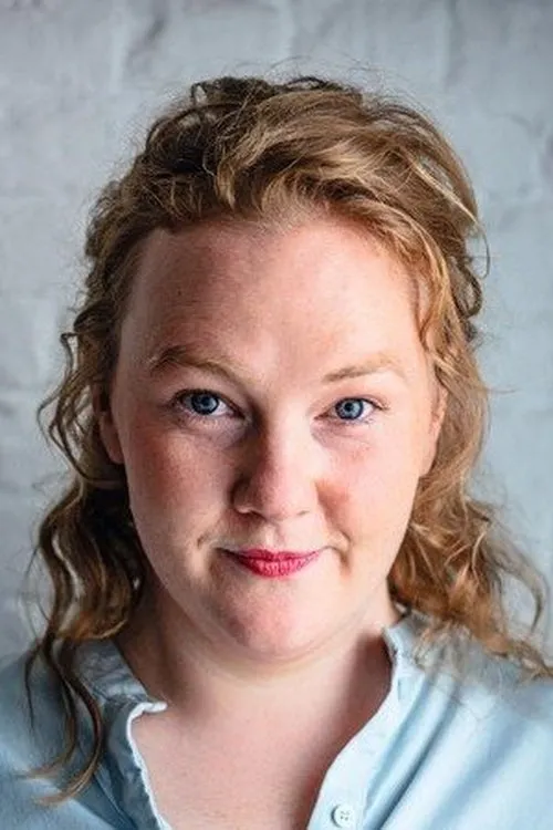 Joke Emmers interpretando a Travel agent