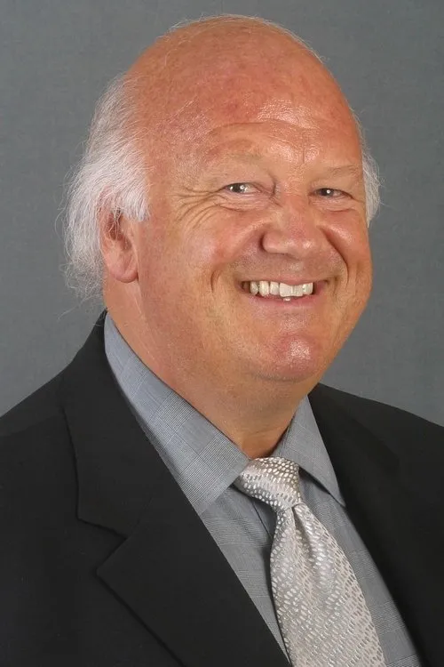 Jon Miller interpretando a Self