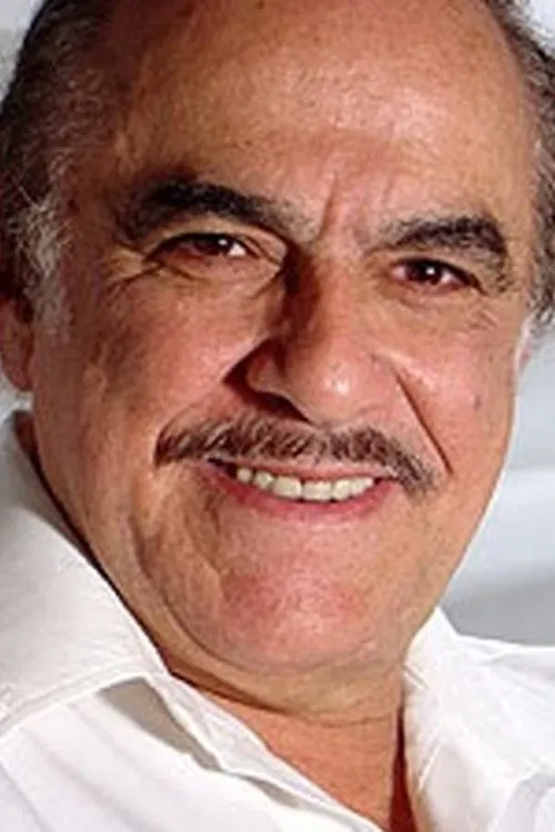 Jonas Mello interpretando a 