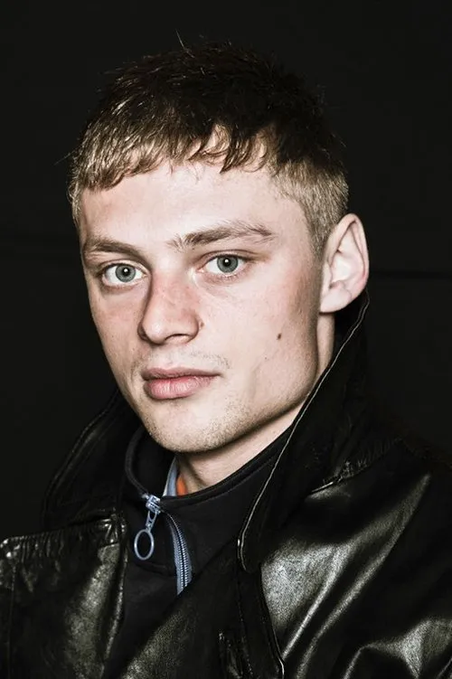 Olivia Lonsdale ha trabajado con Jonas Smulders en 2 ocasiones