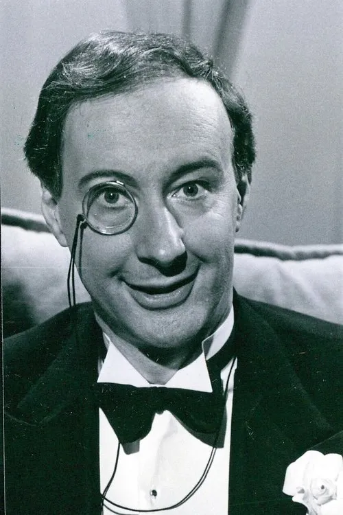 Murray Melvin ha trabajado con Jonathan Cecil en 4 ocasiones