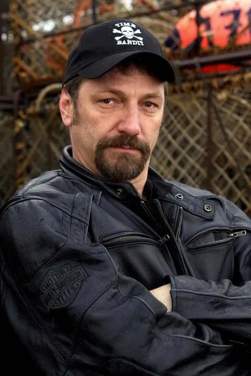 Jonathan Hillstrand — personaje: Self