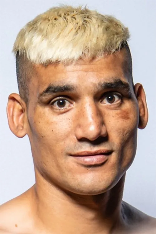 Jonathan Jose Eniz interpretando a Self