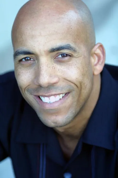 Foto de perfil del actor Jonathan Julian en el reparto