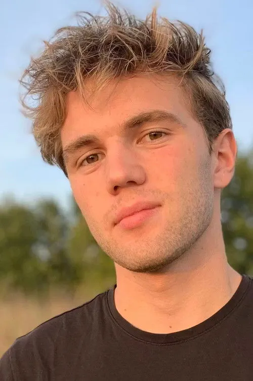 Jonathan Lindinger interpretando a Ole