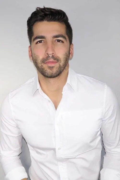 Jonathan Vigliotti — personaje: Self - Correspondent