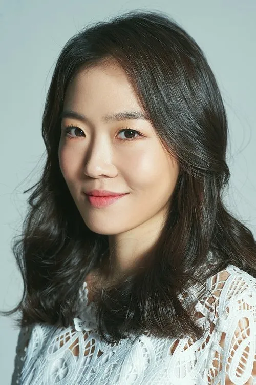 Joo Min-kyung — personaje: Geum Bo-ra