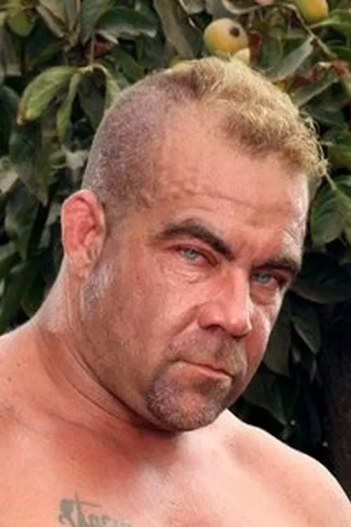 Jordan Lane interpretando a The Hulk