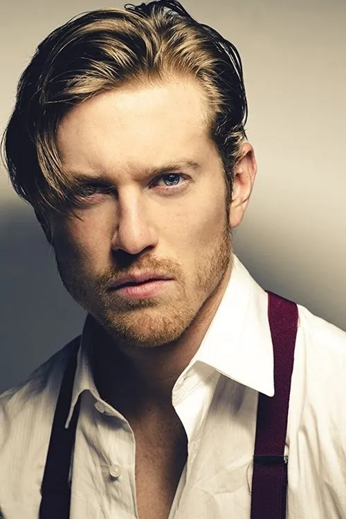 Jordan Weller interpretando a Jordan