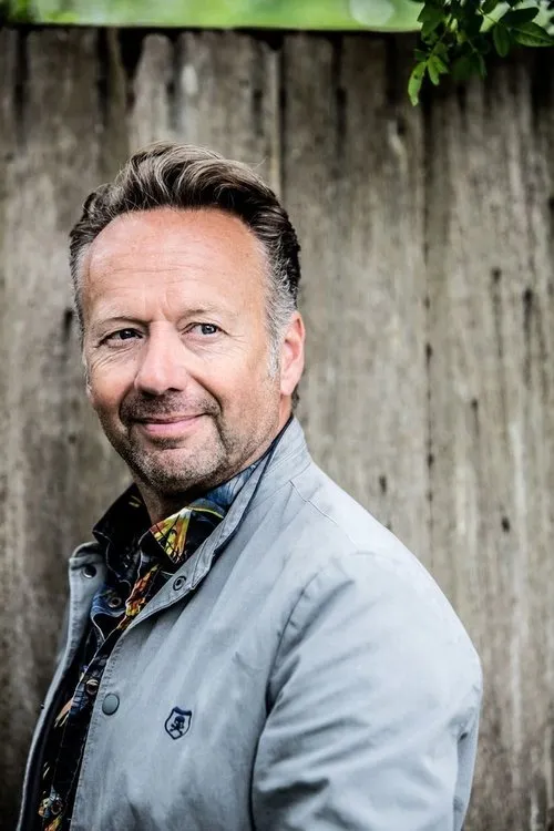 Joris Linssen — personaje: Self