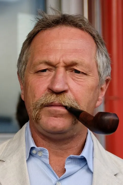 José Bové interpretando a Self