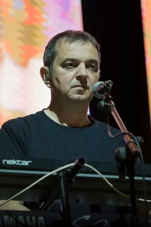 Eduardo Gazcón ha trabajado con José Carlos Parada en 1 ocasiones