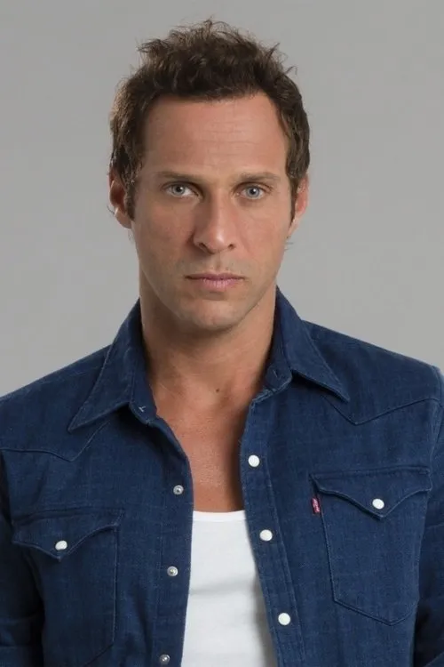 José Carlos Pereira — personaje: Duarte Mendes