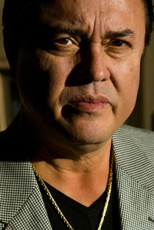Jose Luis De Jesus Miranda interpretando a Self