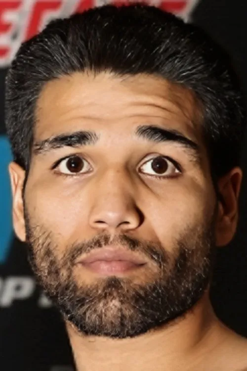 Jose Luis Ramirez interpretando a Self