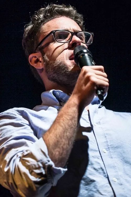 Jóse Rafael Guzmán interpretando a 