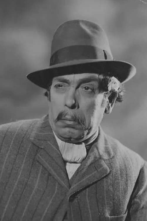 Pilar Gómez ha trabajado con José Ruzzo en 2 ocasiones