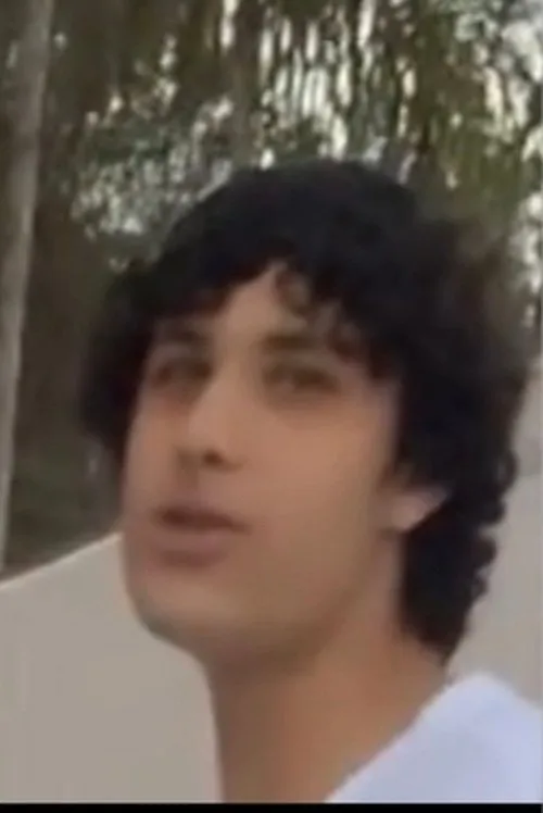 Lola Lessa ha trabajado con José Victor Campos Naves Drummond en 1 ocasiones