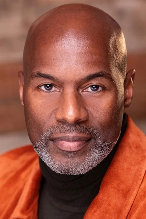 Joseph Curtis Callender interpretando a Paramedic