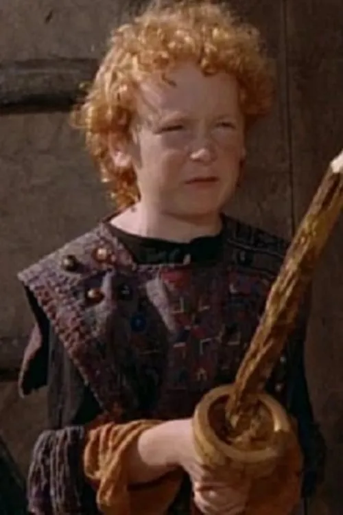 Joseph Greer interpretando a Peleus