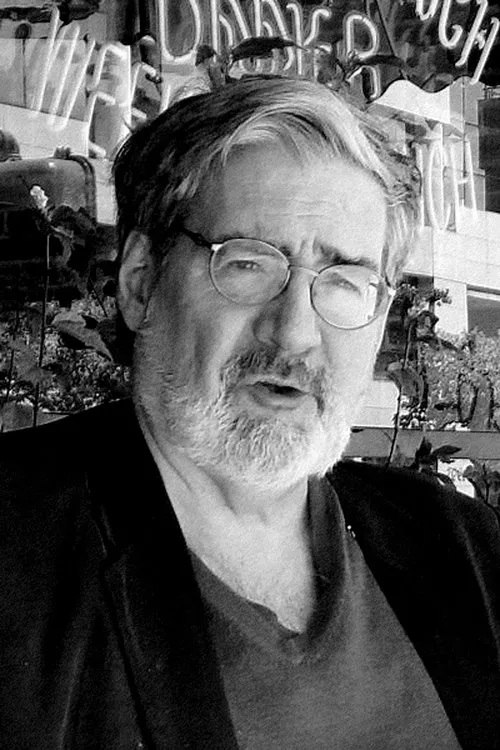 Joseph McBride interpretando a Self