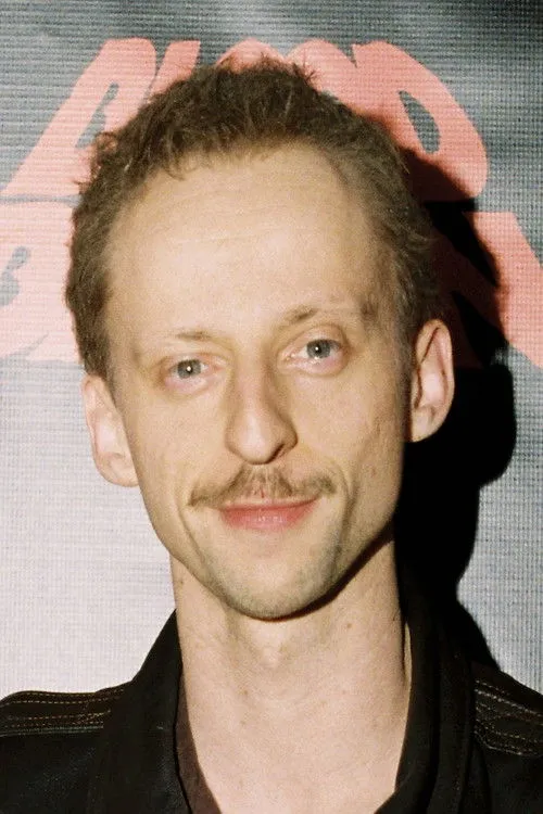 Joseph Schwartz interpretando a 