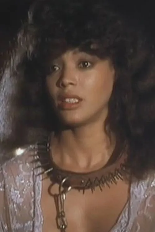 Suzanna Smith ha trabajado con Josephine Jacqueline Jones en 1 ocasiones