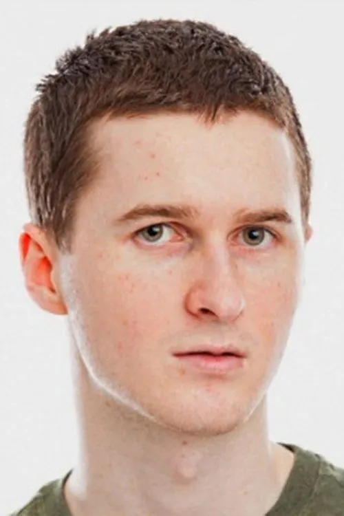 Josh Pierce interpretando a 