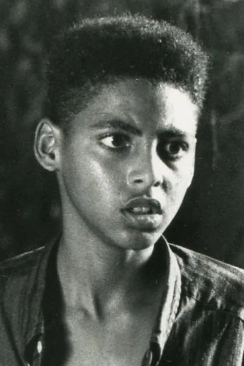 Joshua Gibran Mayweather interpretando a Zero