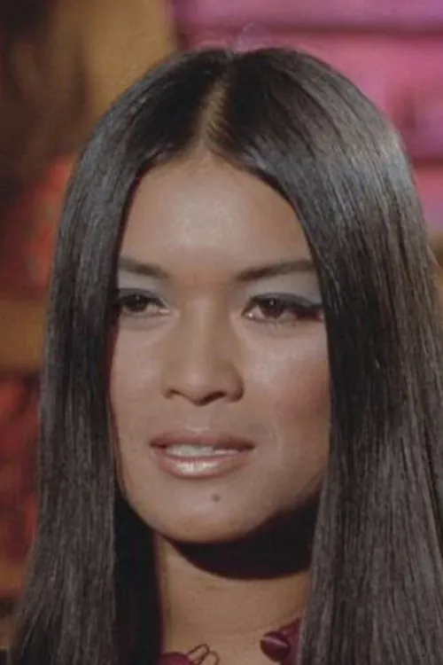 Randi Kiger ha trabajado con Josie Over en 1 ocasiones