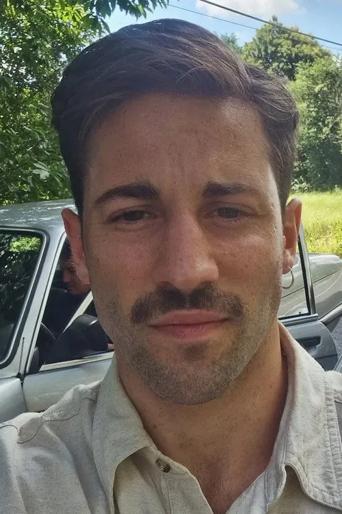 Lua Carteron ha trabajado con Josué Pérez en 1 ocasiones