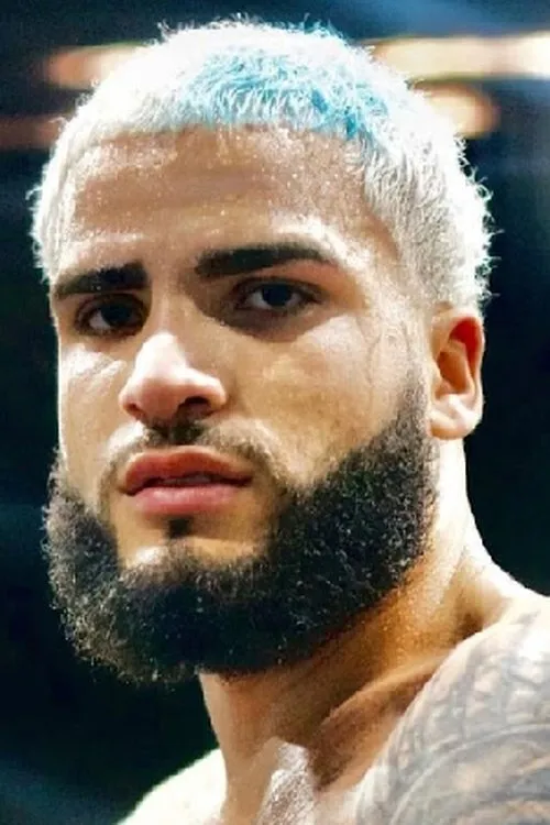 Josue Vargas interpretando a Self