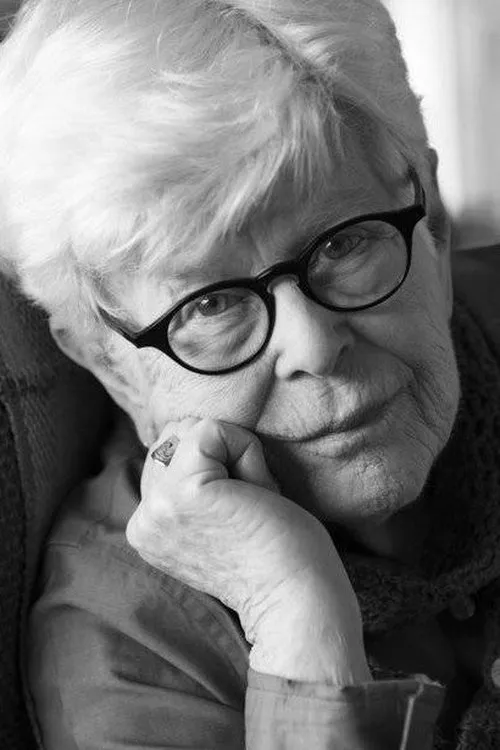 Maggie O'Hara ha trabajado con Joy Coghill en 2 ocasiones