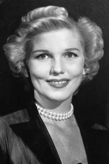 Joyce Mathews interpretando a Lorelei