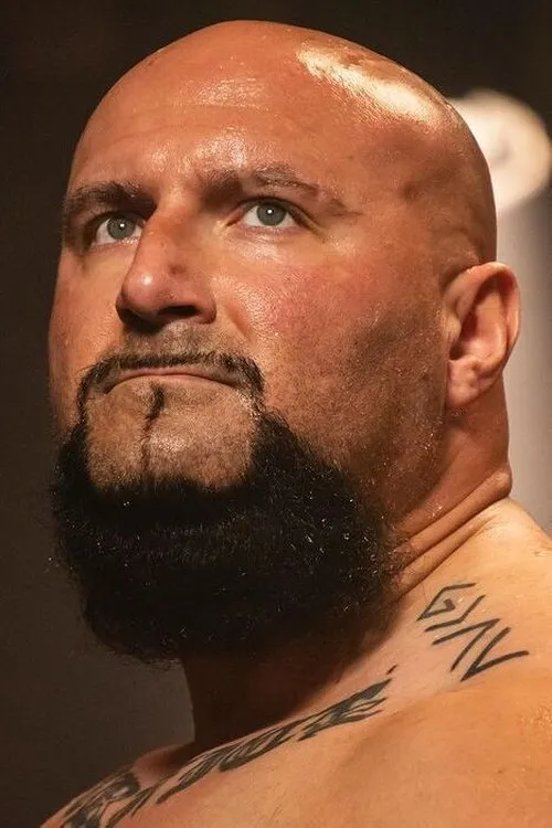 JR Kratos interpretando a 