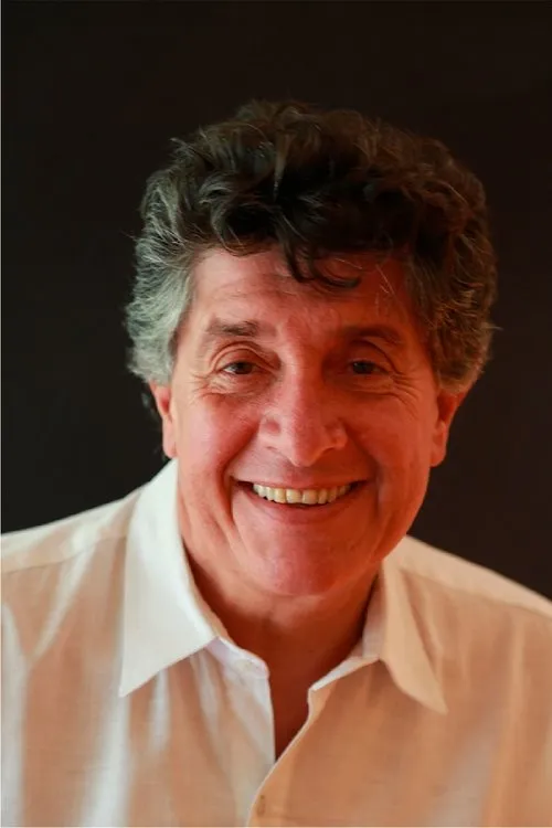 Steve Howard ha trabajado con Juan Ángel Samper en 1 ocasiones