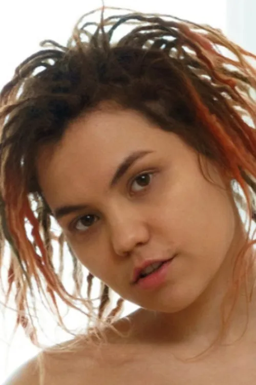 Juan Small interpretando a