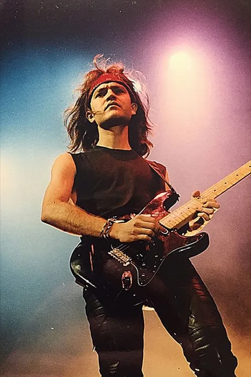 Juan Valdivia interpretando a Self