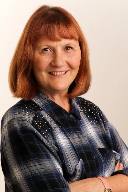 Joyce Krenz ha trabajado con Judy Cook en 1 ocasiones