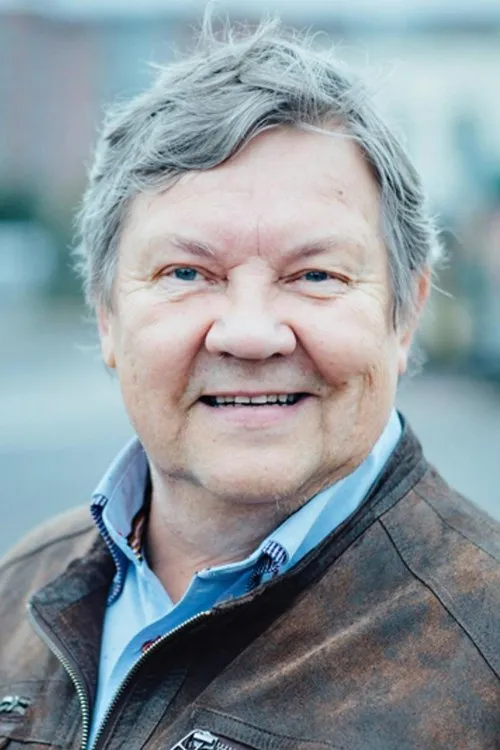 Juha Muje — personaje: Sundman