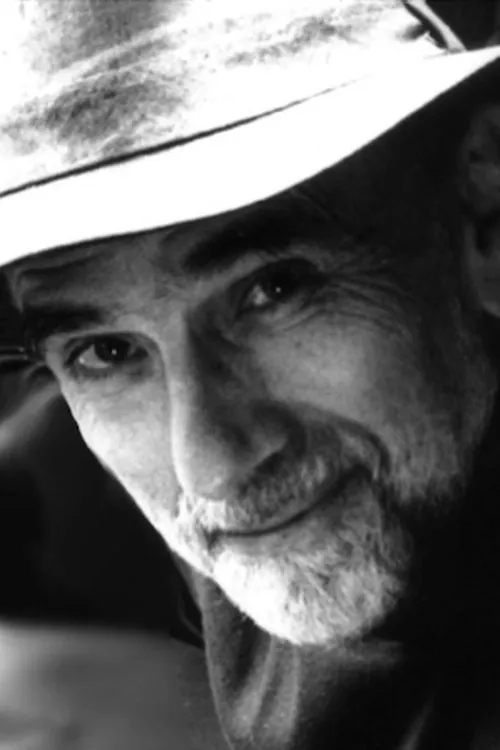 Jules Brenner interpretando a Himself