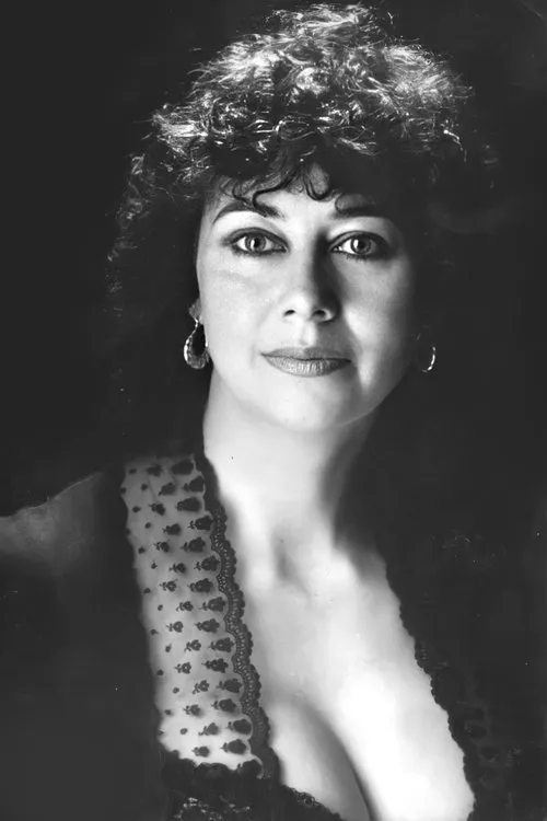 Julia Breck interpretando a Samantha