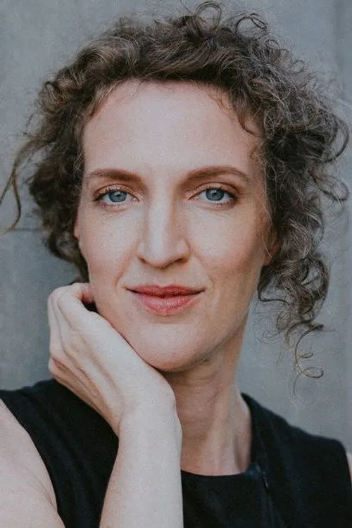 Karim Rahoma ha trabajado con Julia Kneussel en 1 ocasiones