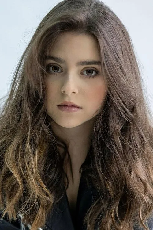 Julia Kostow en su biografía y filmografía