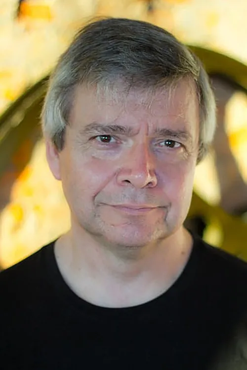 Aaron Cameron ha trabajado con Julian Nicholson en 1 ocasiones