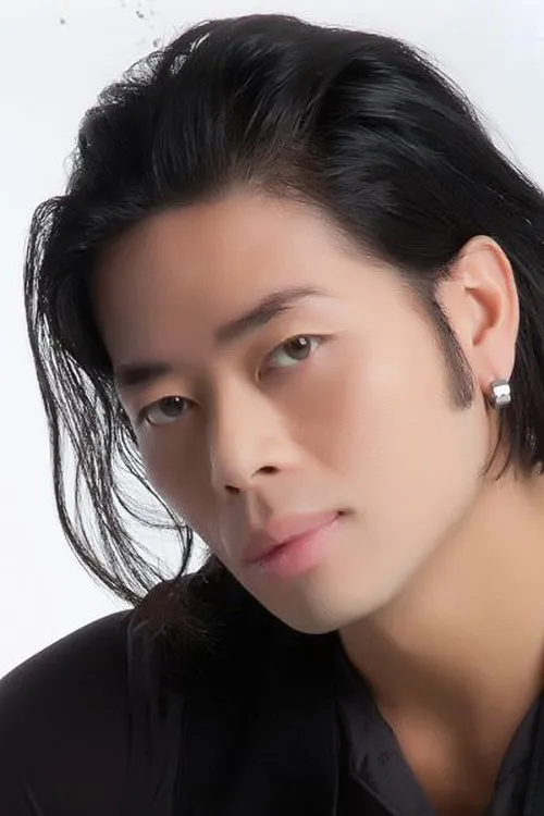 José Gaudet ha trabajado con Julian Phetnouvong en 1 ocasiones