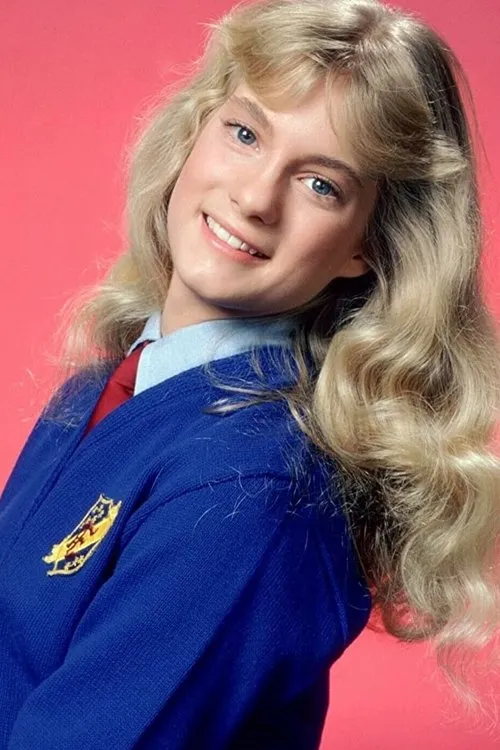 Julie Anne Haddock interpretando a Karen Meechum