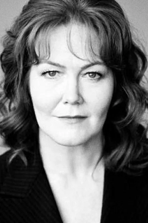 Keisha Amponsa Banson ha trabajado con Julie Armstrong en 1 ocasiones