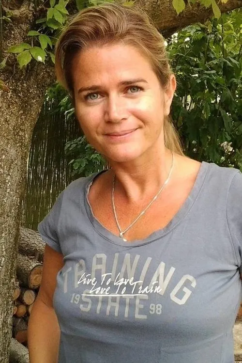 Julie Glenn interpretando a Princess